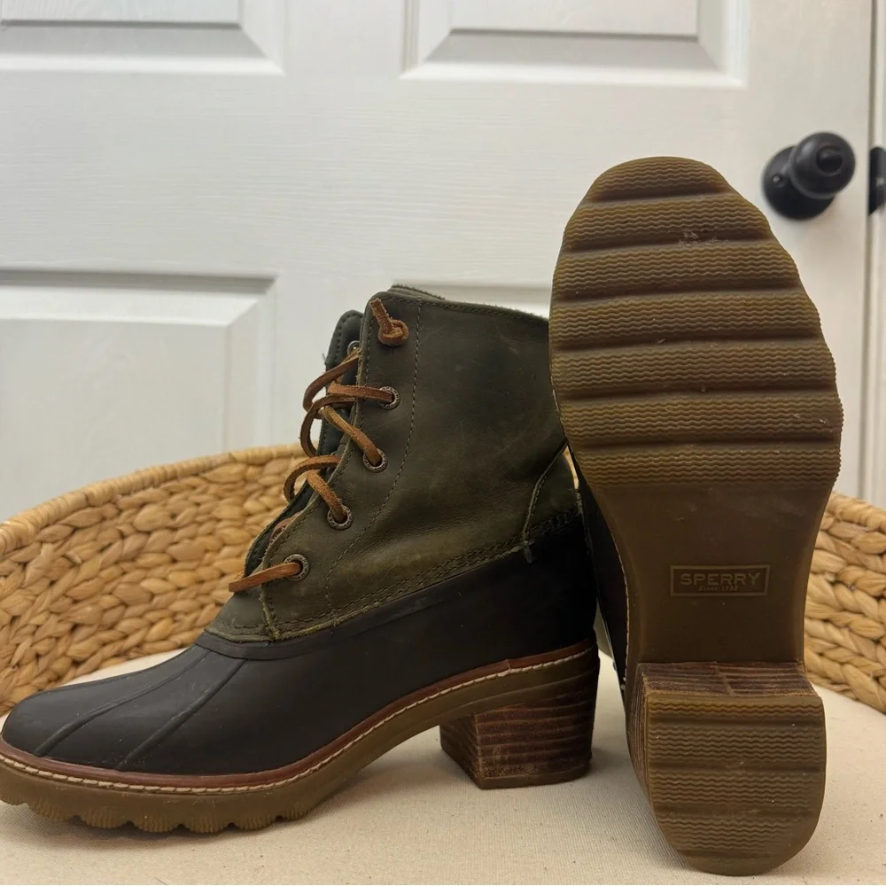 Sperry Women’s Top-Sider Saltwater Heel Leather Duck Boot Size 6.5 - Picture 1 of 6